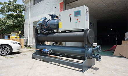 冷水機(jī)壓縮機(jī)出現(xiàn)結(jié)冰現(xiàn)象該如何進(jìn)行解決？